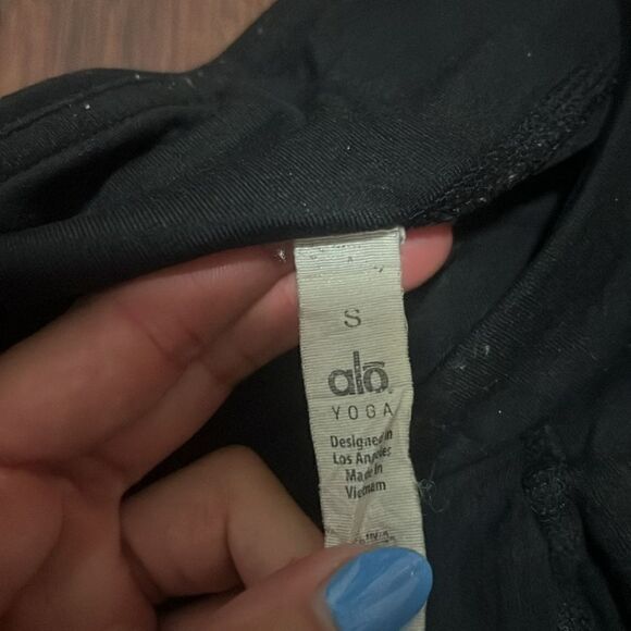 ALO Yoga Black Leggings - Size Small - Like NEW - Picture 4 of 5